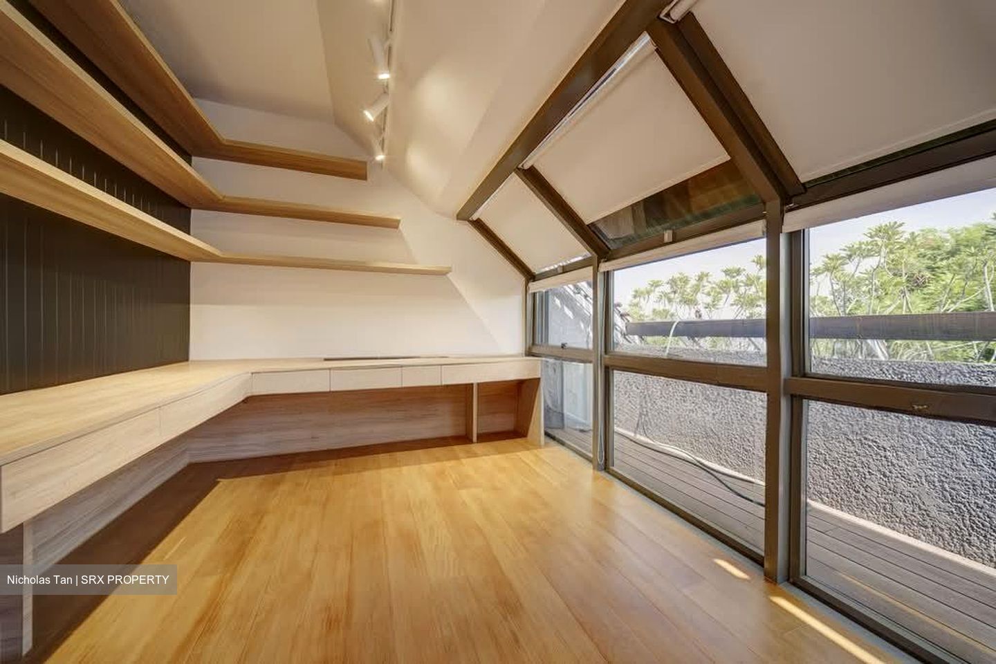 Watten Residences (D11), Terrace #573991311